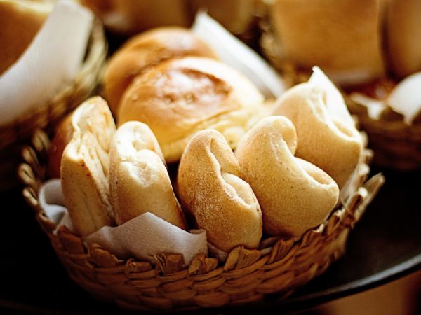 Store Baked Rolls